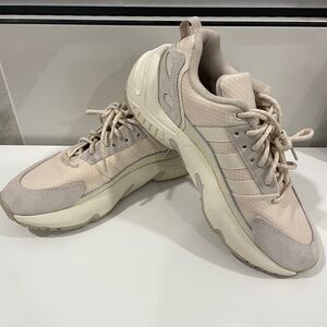 Men's Size 8 Adidas Original ZX 22 Boost Cream/White Comfortable Shoes